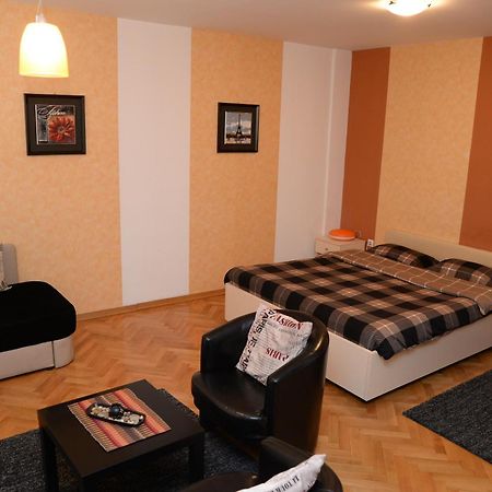 Exclusive Central Apartments سكوبجي الغرفة الصورة